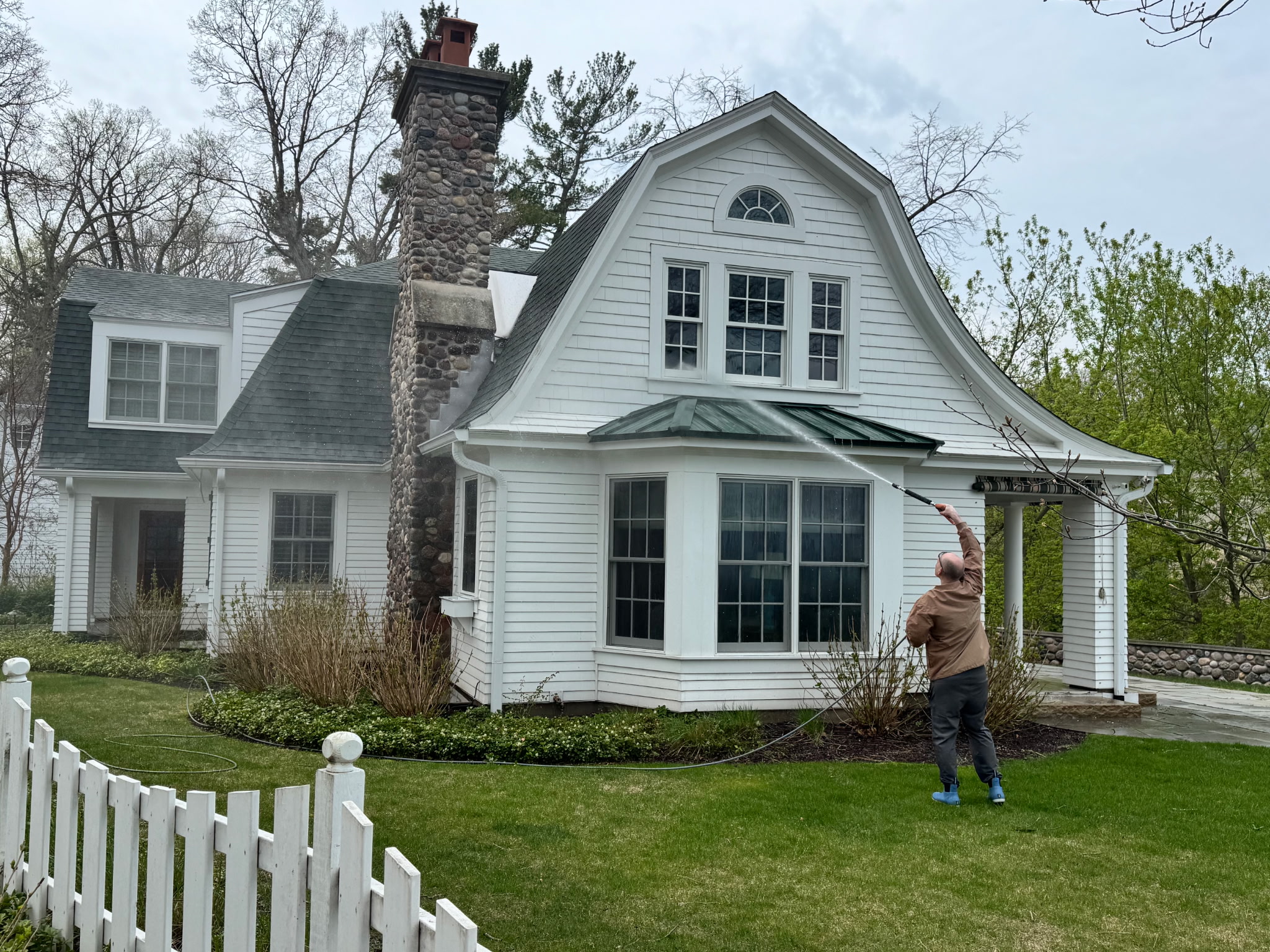 House Washing In Progress